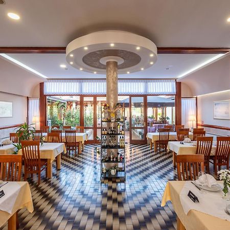 B&B Restoran Bosiljevo ภายนอก รูปภาพ